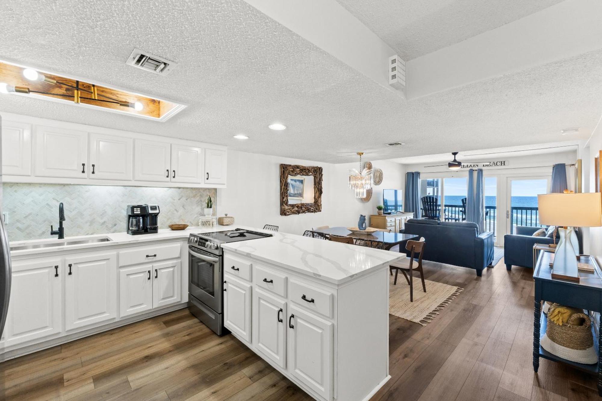 Pinnacle Port Beach Resort Panama City Beach Room photo